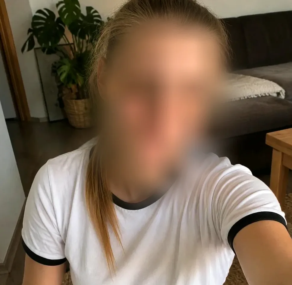 Megi, 21 anni